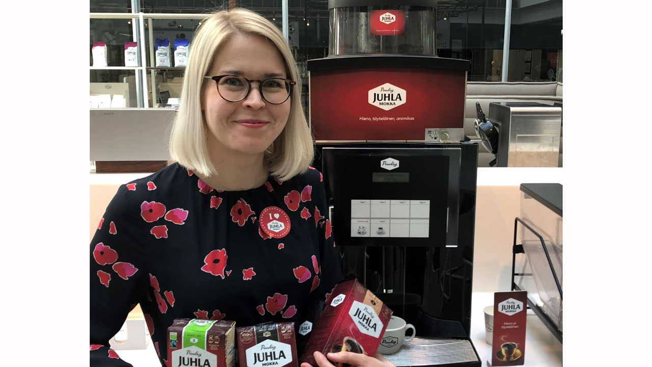 Laura Ilonen työskentelee Juhla Mokka -kahvin brand managerina pauligilla